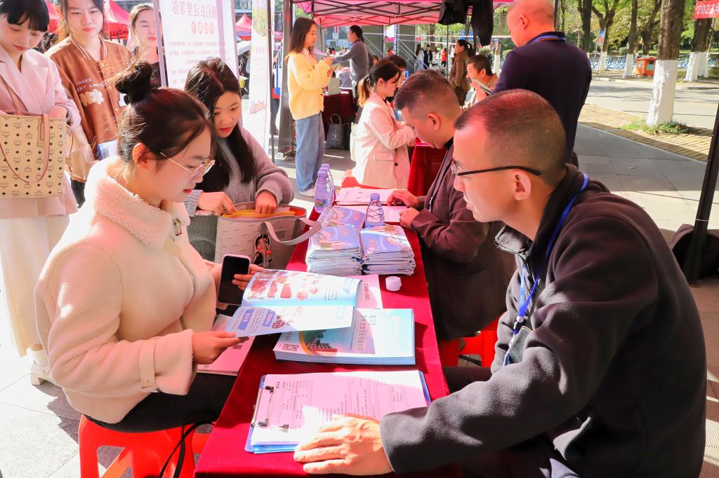 C171F99BAFF6A3CDF24780ADB2B_9E048C5E_1DD5D C171F99BAFF6A3CDF24780ADB2B_9E048C5E_1DD5D