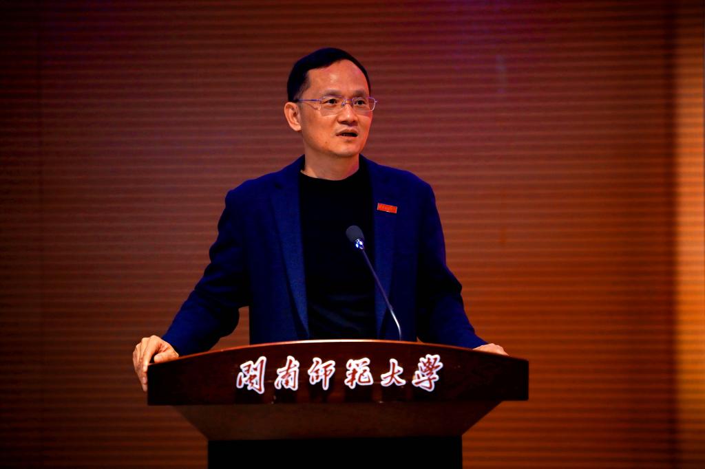 B61107F59FE837470AC877CF4B4_3F7C33B5_CDE5